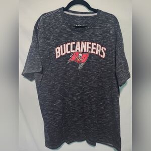 Buccaneers Brady 12 Shirt. Size 2XL. Football NFL. Sports.
